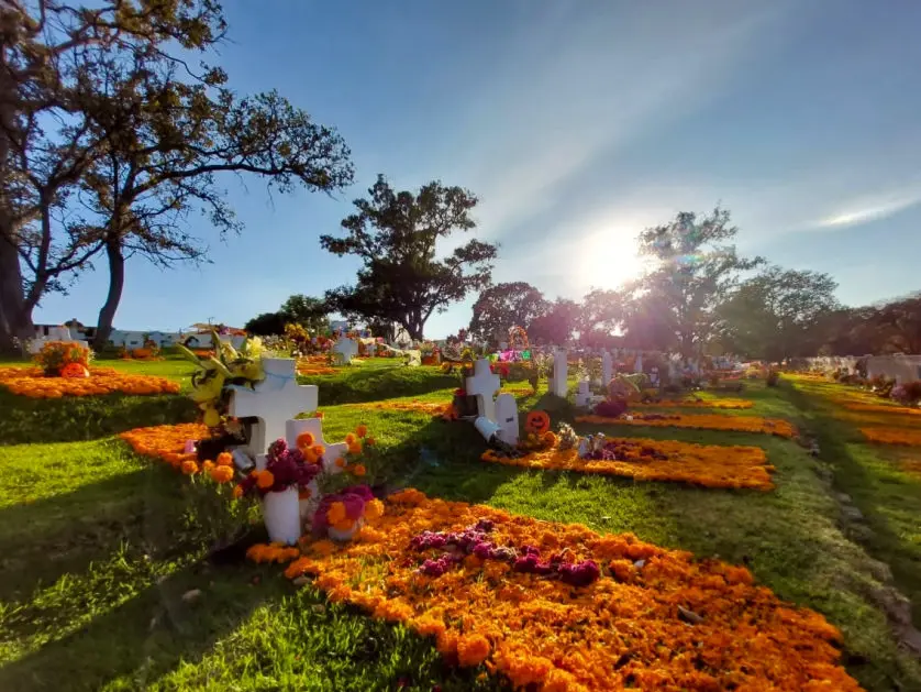 Día de Muertos en Colina del Descanso