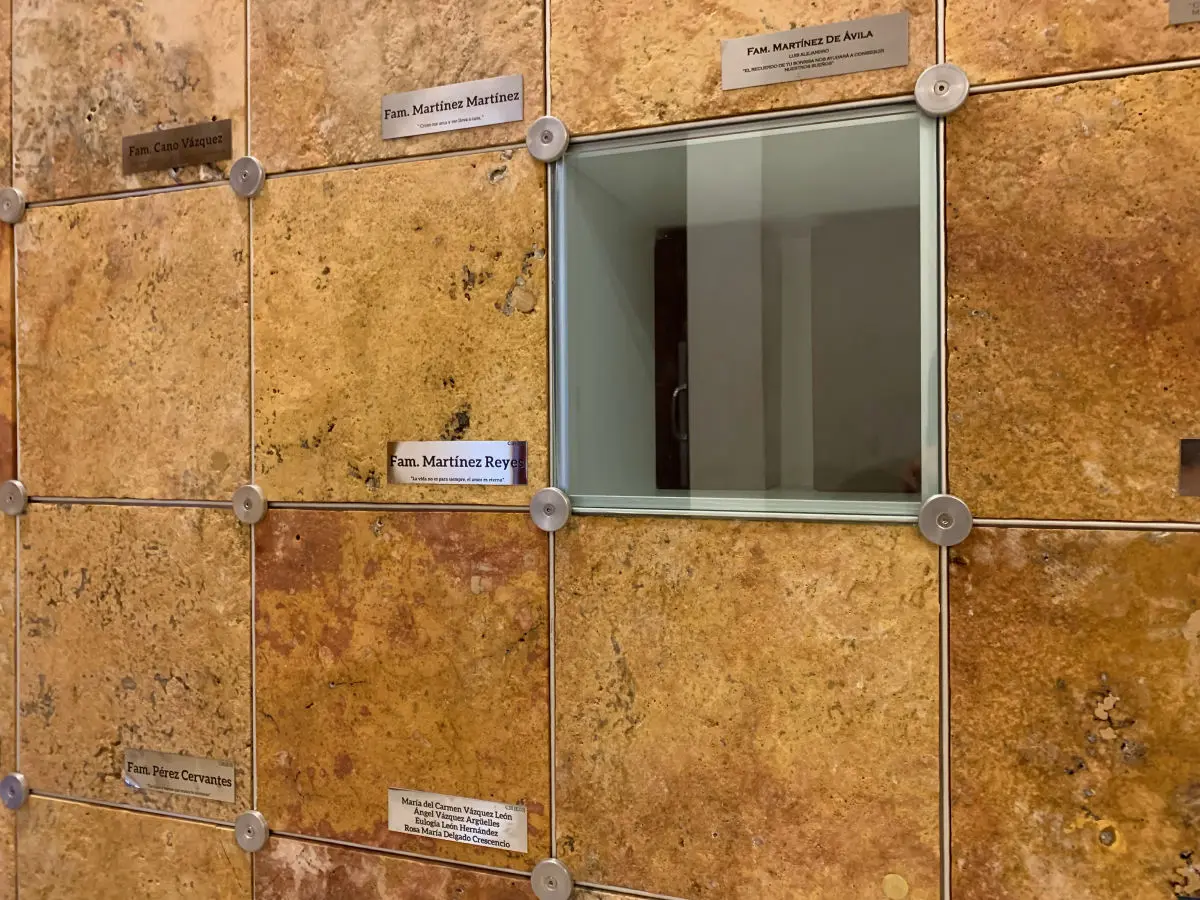 Nichos en Mausoleo Colina del Descanso